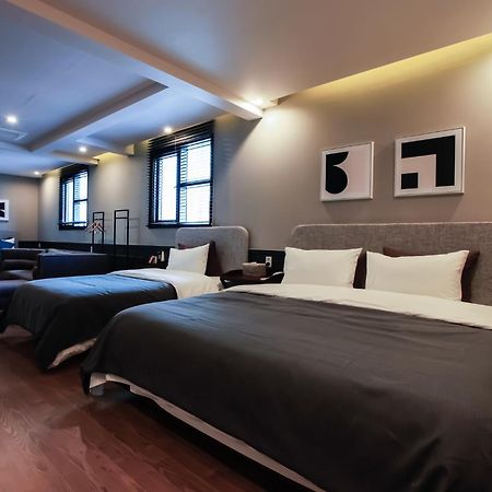 Brown Dot Yangjeong Hotel Busan Exterior foto