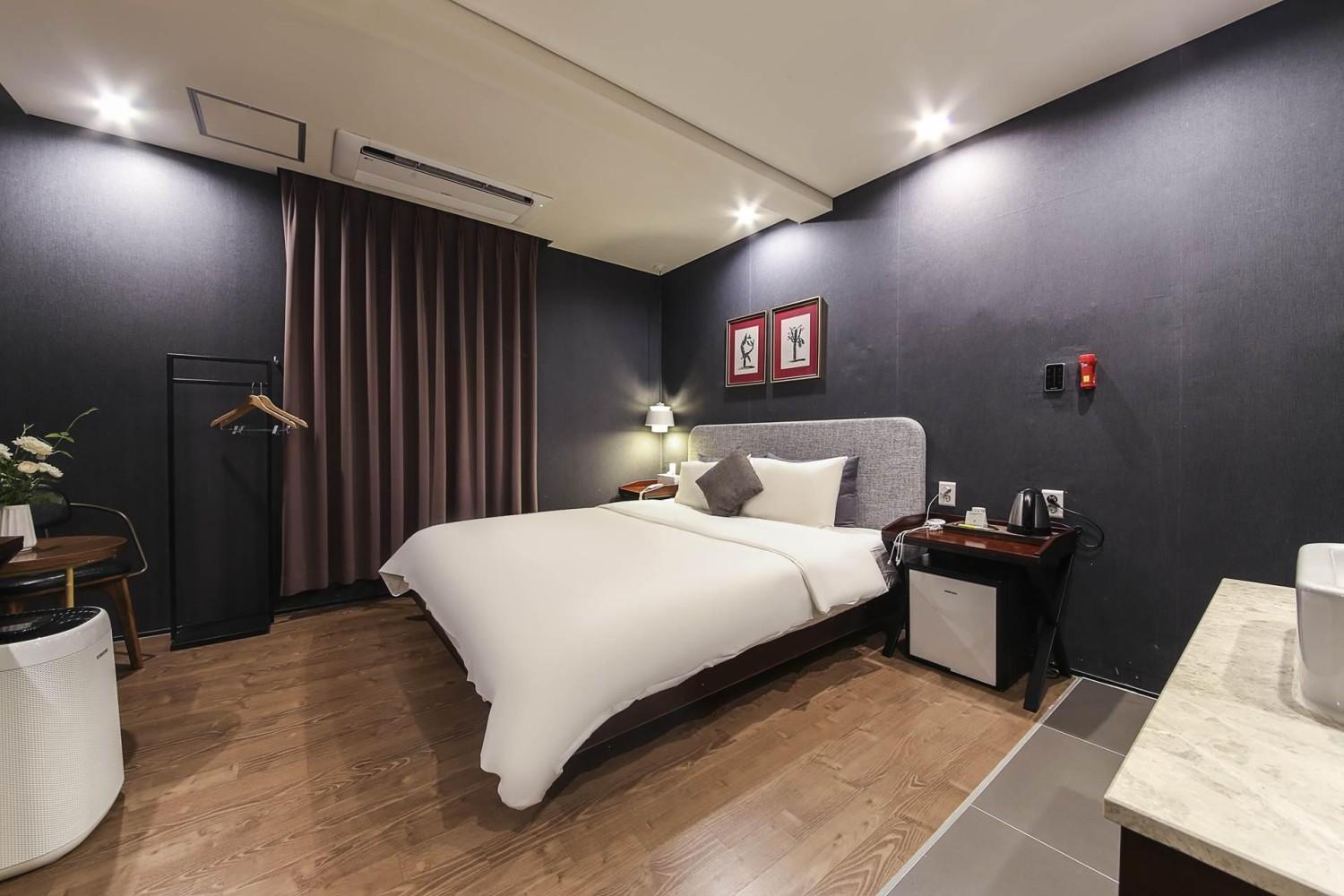 Brown Dot Yangjeong Hotel Busan Exterior foto